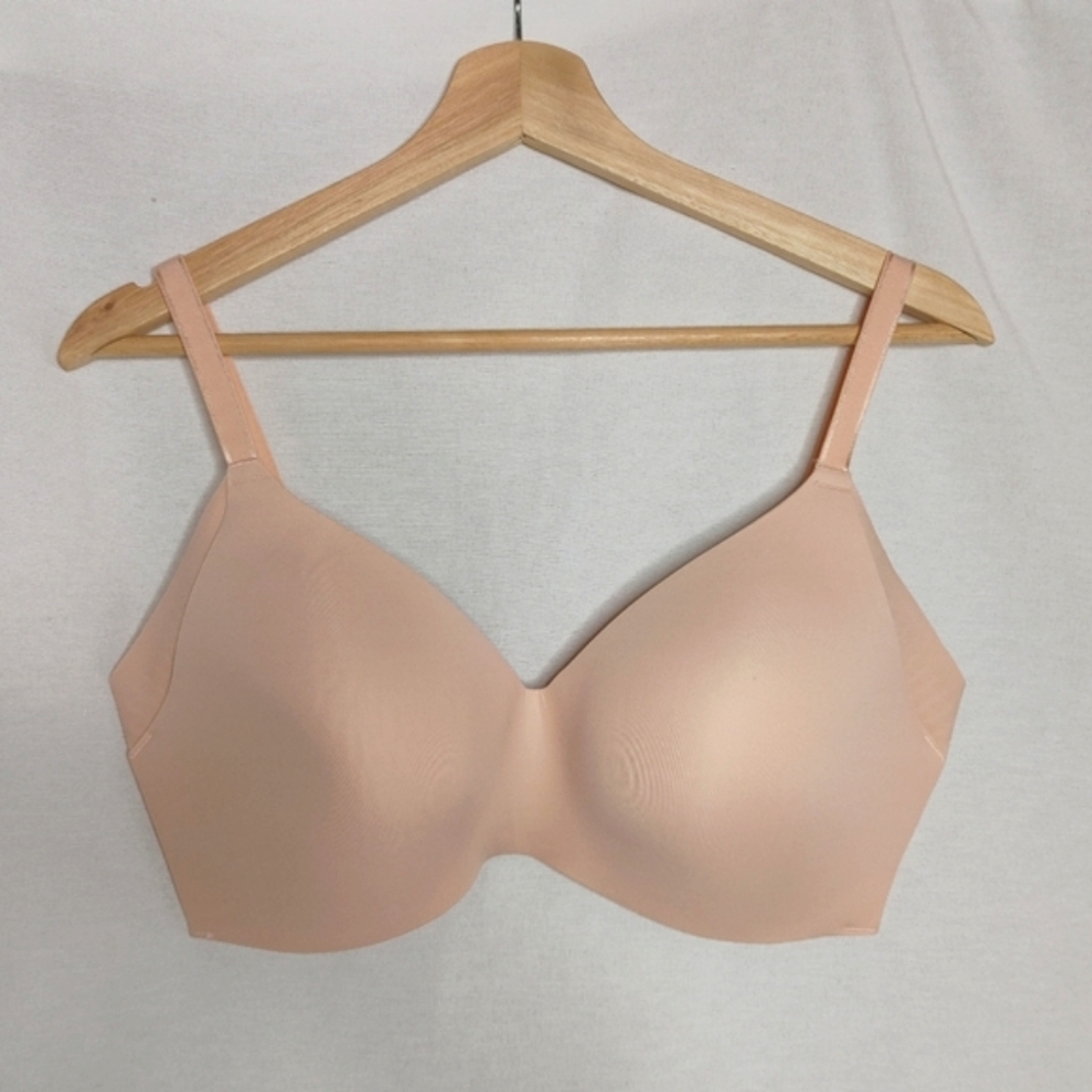 Knix WingWoman Contour Bra Light Peach Cream 7+ Plunge Molded Cups‎ Wireless